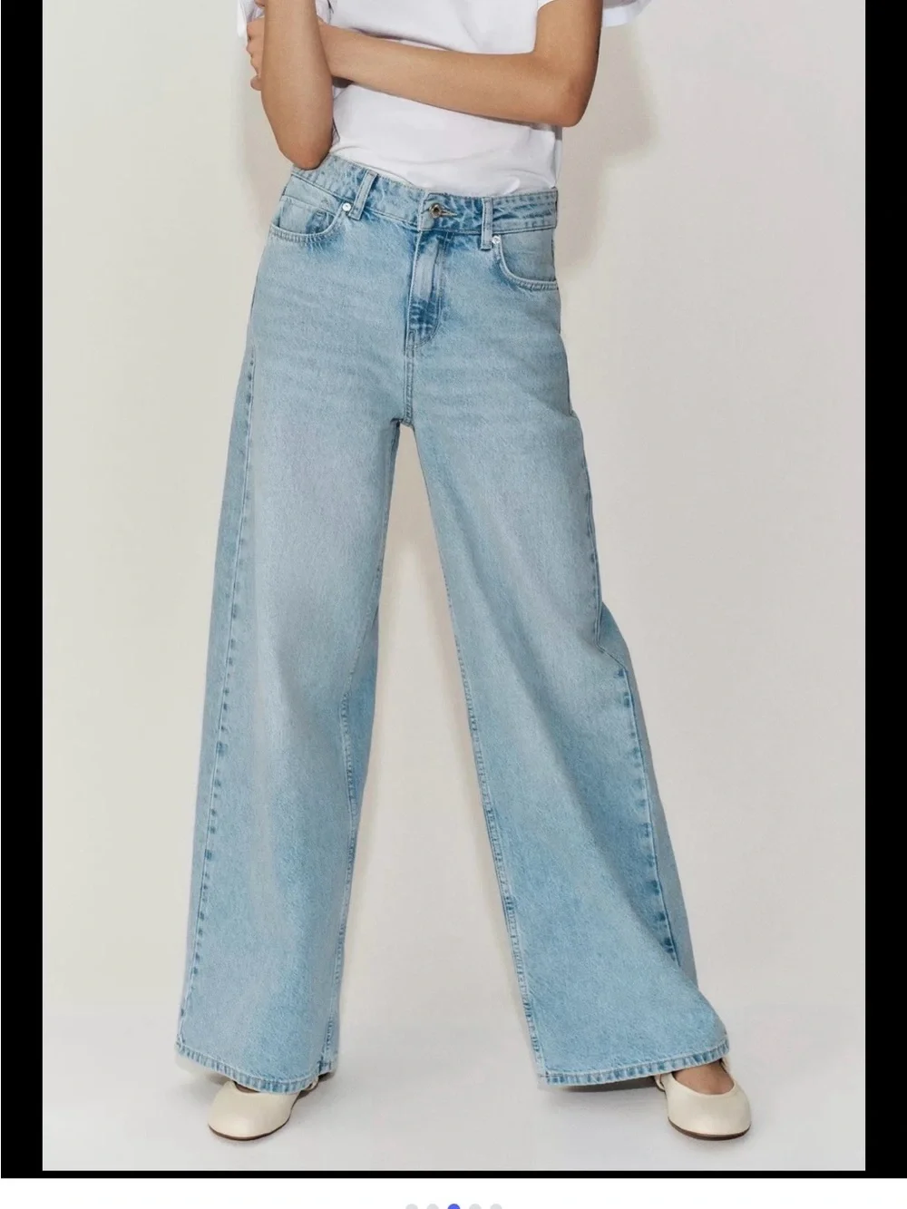 Zara High Rise Long Length Wide Leg Jeans Light Wash Cotton Pink Patch SZ 6 - Picture 1 of 7